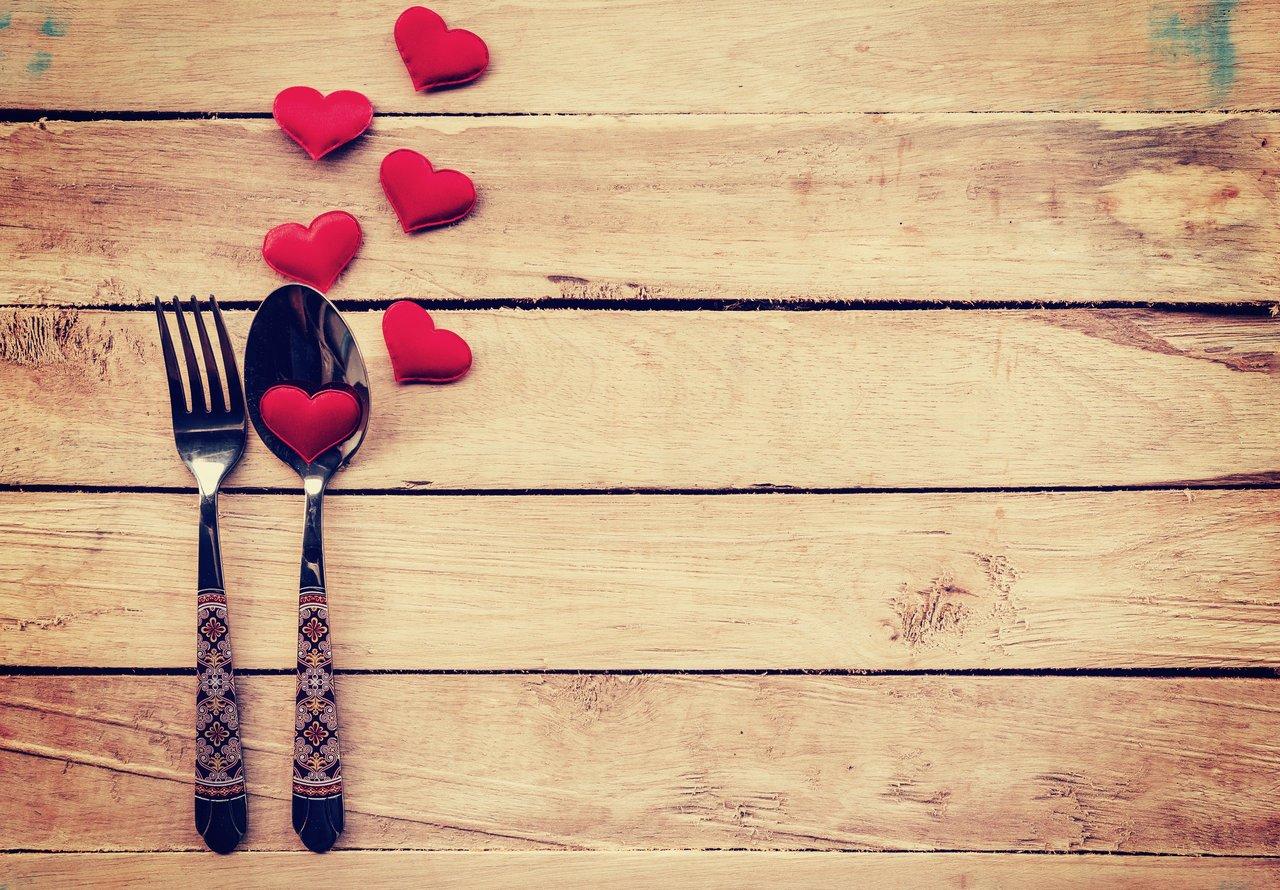 Menus imprimés attractifs pour la Saint-Valentin 2026 : idées et conseils pour votre restaurant