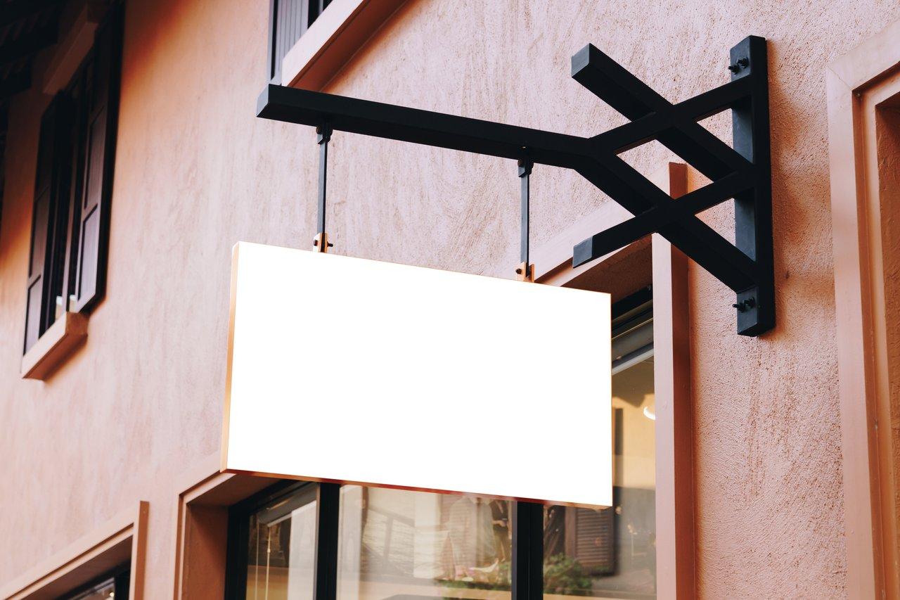 Repenser la signalétique intérieure : retour d’expérience d’un concept store parisien