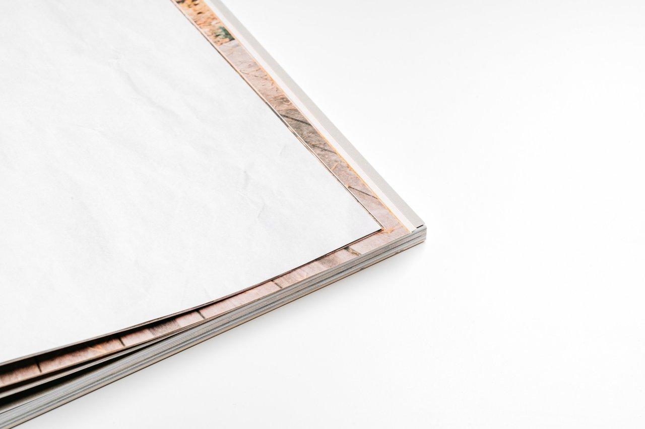 Exemple de city map brochure design mettant en valeur une charte graphique locale harmonieuse pour attirer les visiteurs.