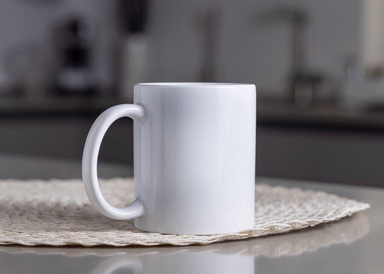 Mug personnalisé blanc pour la Fête des grands-mères, idéale pour des cadeaux uniques et originaux.